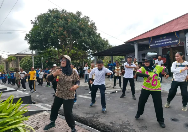 Perkuat Sinergi Lintas Sektor, Lapas Bandanaira Gelar Senam Bersama