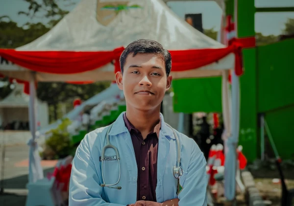 Perjalanan Farhan Zuhdi Fathoni Menembus Batas Pelosok, Sebagai Jawara Fisika OMI sekaligus Nahkoda OSIM MAN Tojo Una-Una