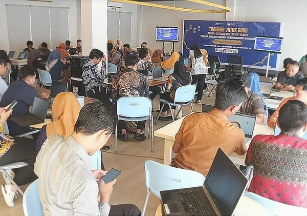 UBL Gelar ToT Coding, AI, dan Robotik Gratis untuk Guru di Lampung