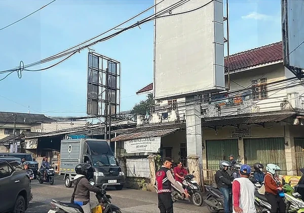 Detasemen Perintis Baharkam Polri Atur Lalu Lintas dan Patroli di Depok