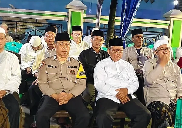 Bhabinkamtibmas Serang Hadiri Peringatan Nuzulul Qur'an, Jalin Silaturahmi Warga