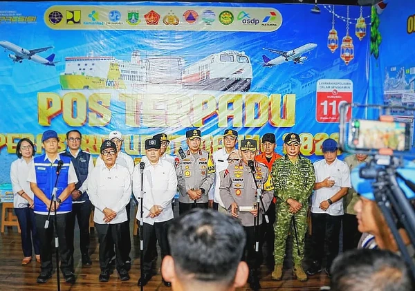 Kapolri Tinjau Arus Mudik Lebaran 2026 di Merak, Pastikan Pelayanan Maksimal
