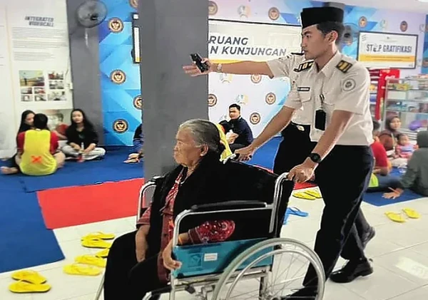 Lapas Pemuda Madiun Sediakan Kursi Roda untuk Pengunjung Lansia Saat Idulfitri