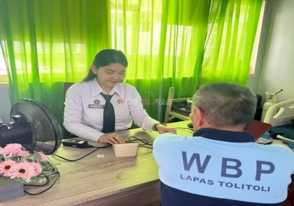 Lapas Tolitoli Periksa Kesehatan dan Beri Vitamin Warga Binaan Lansia