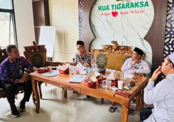 Lurah Kaduagung Jalin Silaturahmi ke KUA Tigaraksa, Perkuat Sinergi Lintas Lembaga