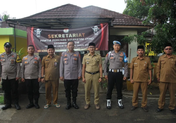 Menghadapi Pemilu 2024, Bidpropam Polda Banten Cek Kesiapan Personel di Kecamatan Petir Dalam