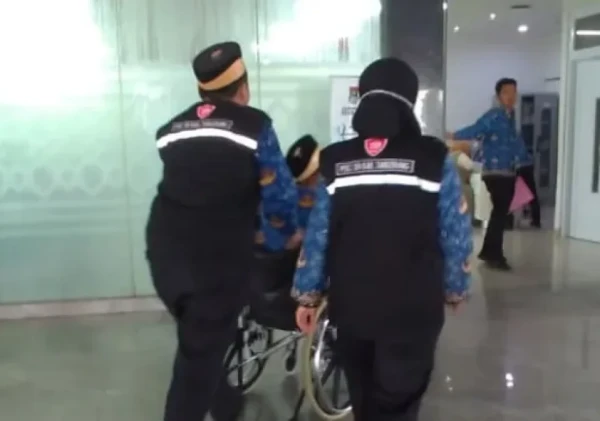 Tim Medis PSC 119 Kabupaten Tangerang Selamatkan Nyawa Peserta Apel yang Mengalami Bradikardi