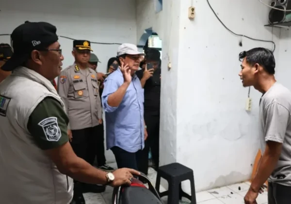 Bupati Tangerang Tinjau Lokasi Bencana Angin Puting Beliung di Solear