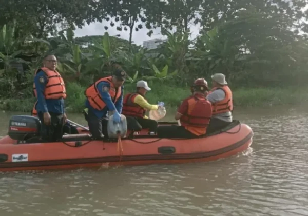Pemkot Tangerang dan Relawan Tangani Pencemaran Sungai Cisadane dengan Ekoenzym