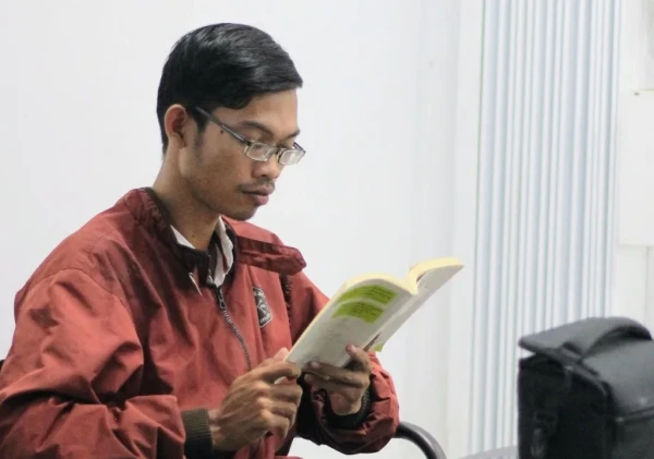 Mengapa Orang yang Suka Membaca Cenderung Lebih Cepat Sukses? Temukan Jawabannya di Sini!