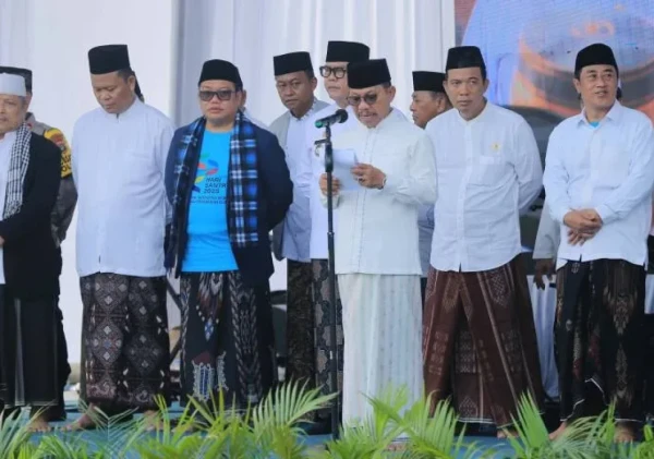 Gema Takbir dan Semangat Santri Guncang Taman Elektrik, Wali Kota Sachrudin: “Santri Harus Kuasai Teknologi dan Jadi Penggerak Peradaban”