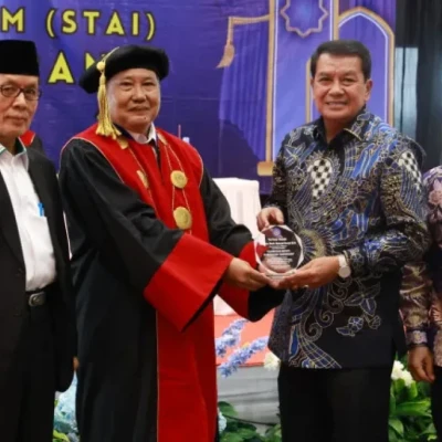 Bupati Tangerang Hadiri Wisuda STAI Darul Qalam 2025, Ajak Wisudawan jadi Agen Perubahan