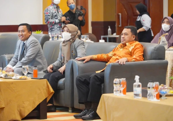 Hadiri Pelantikan IAI, Sanuji Apoteker Cilegon Tunjukkan Kinerja Baik