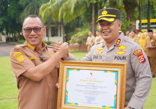 Helldy Beri Penghargaan Polisi Pengungkap Penculikan