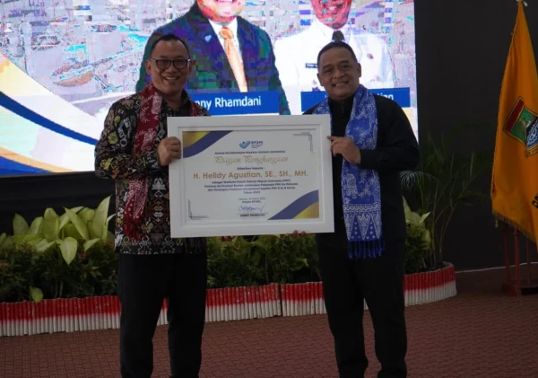 Wali Kota Cilegon Raih Penghargaan Kembali