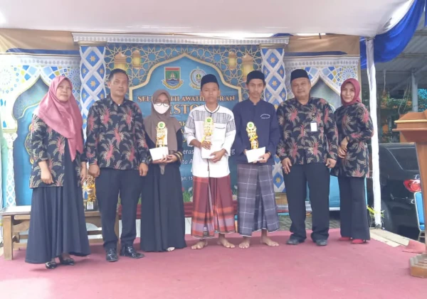 Kelurahan Gunung Sugih Kecamatan Ciwandan mengadakan Seleksi Tilawatil Qur'an (STQ) Tingkat Kelurahan.