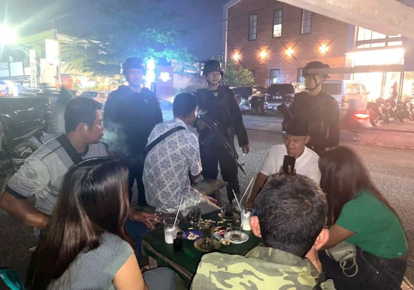 Wujudkan Kamtibmas Kondusif, Brimob Banten Patroli Kamtibmas di Wilkum Polres Serang Kota