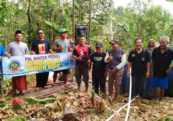 Bakti Sosial PSL Banten Bangun Sumur Bor di Kampung Sumedang