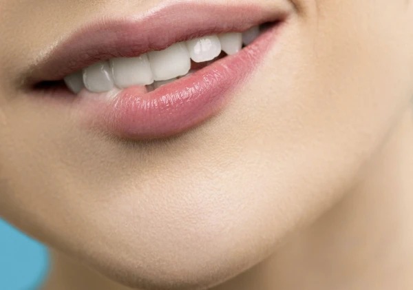 10 Rahasia Mendapatkan Bibir Sehat dan Berisi: Panduan Lengkap Merawat Bibir Anda